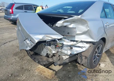 2013 Toyota Camry Le z USA, uszkodzony, nr VIN 4T1BF1FK0DU692986